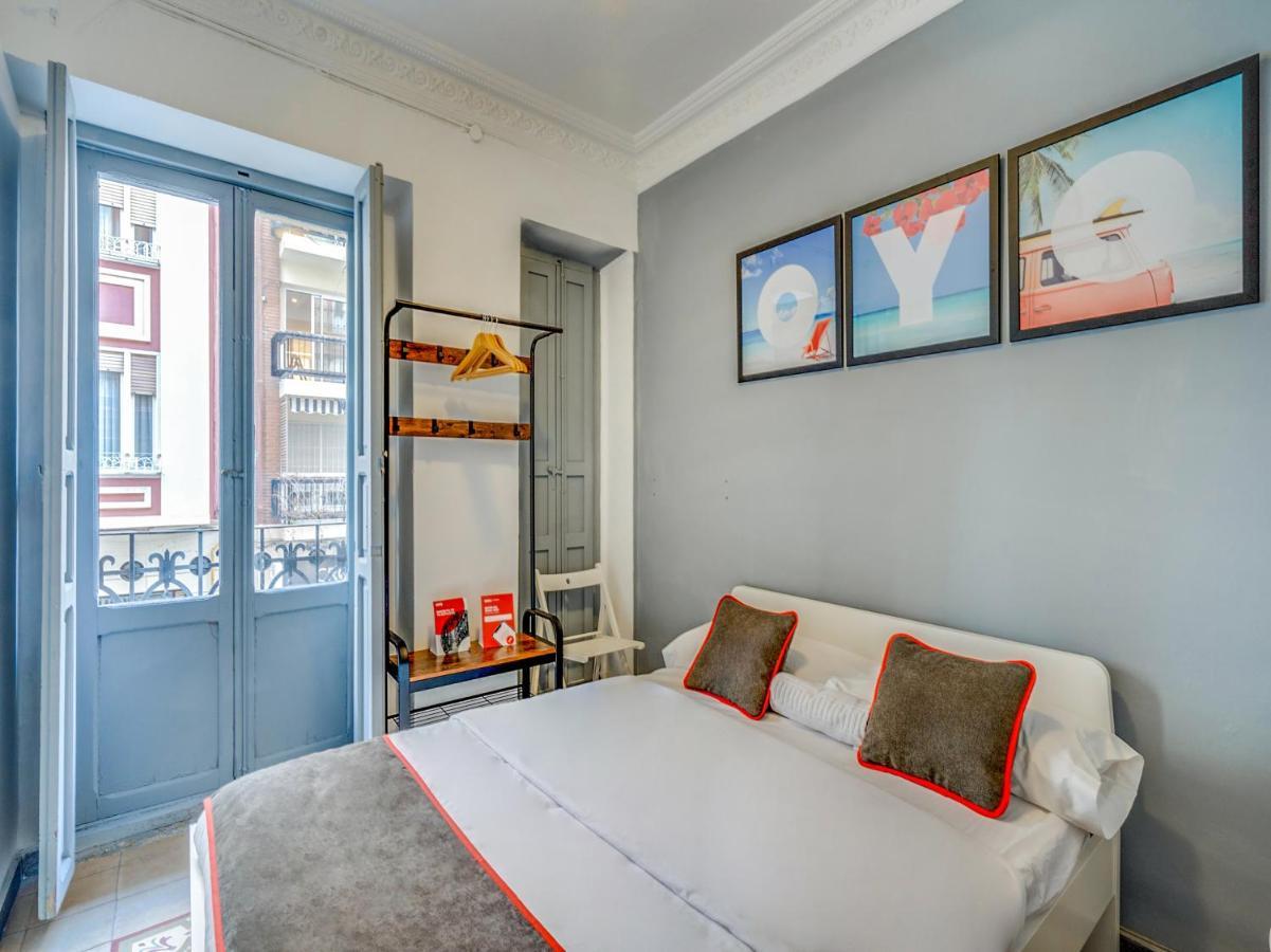 Oyo Ruzafa Guesthouse Valencia Luaran gambar