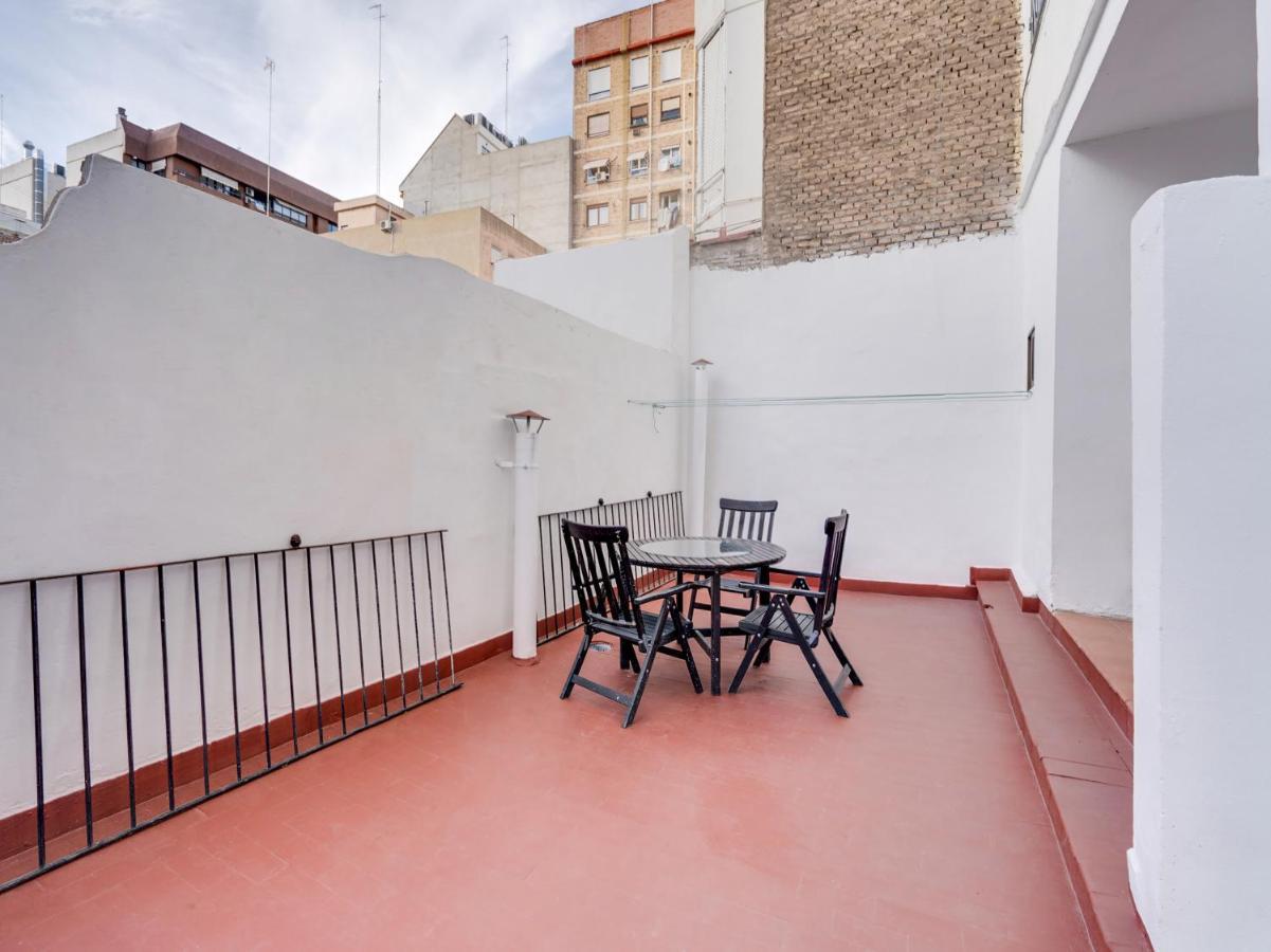 Oyo Ruzafa Guesthouse Valencia Luaran gambar
