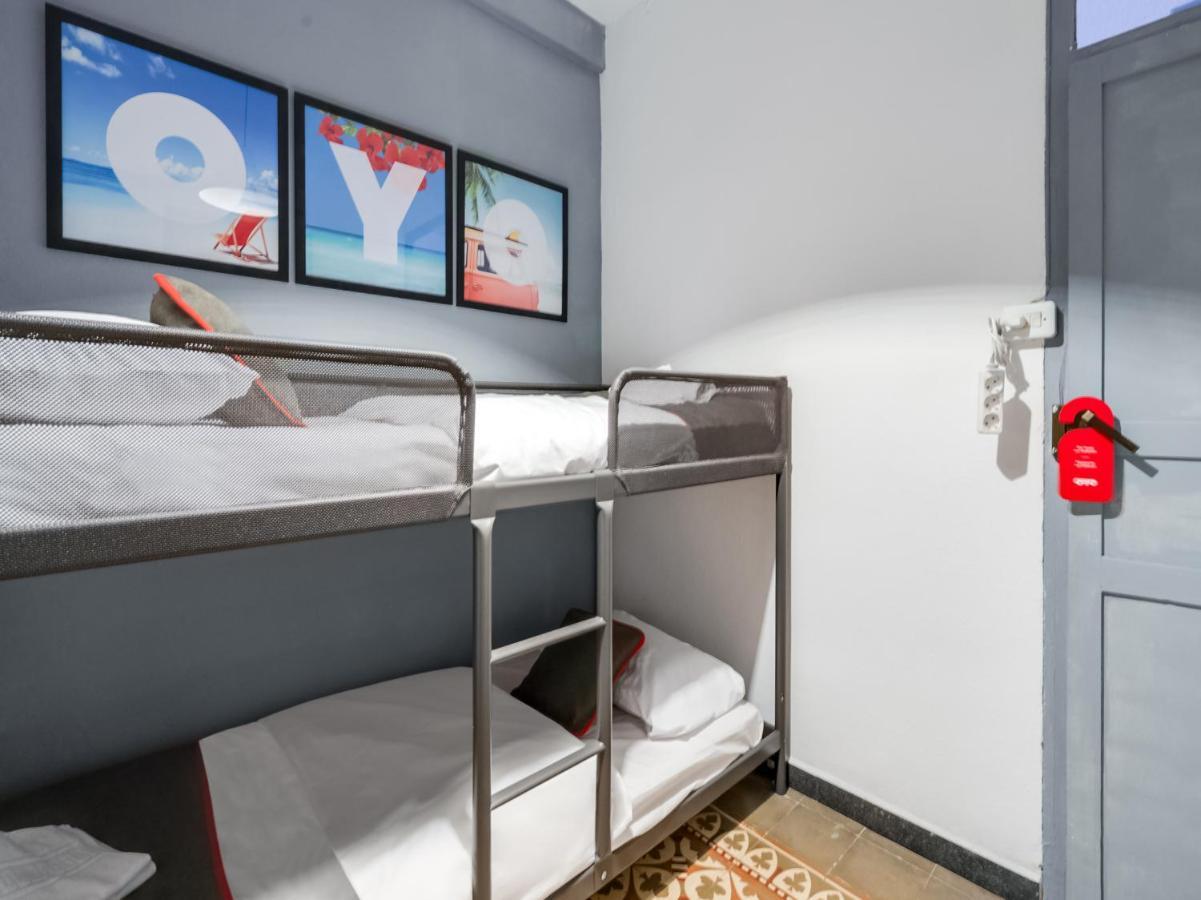 Oyo Ruzafa Guesthouse Valencia Luaran gambar