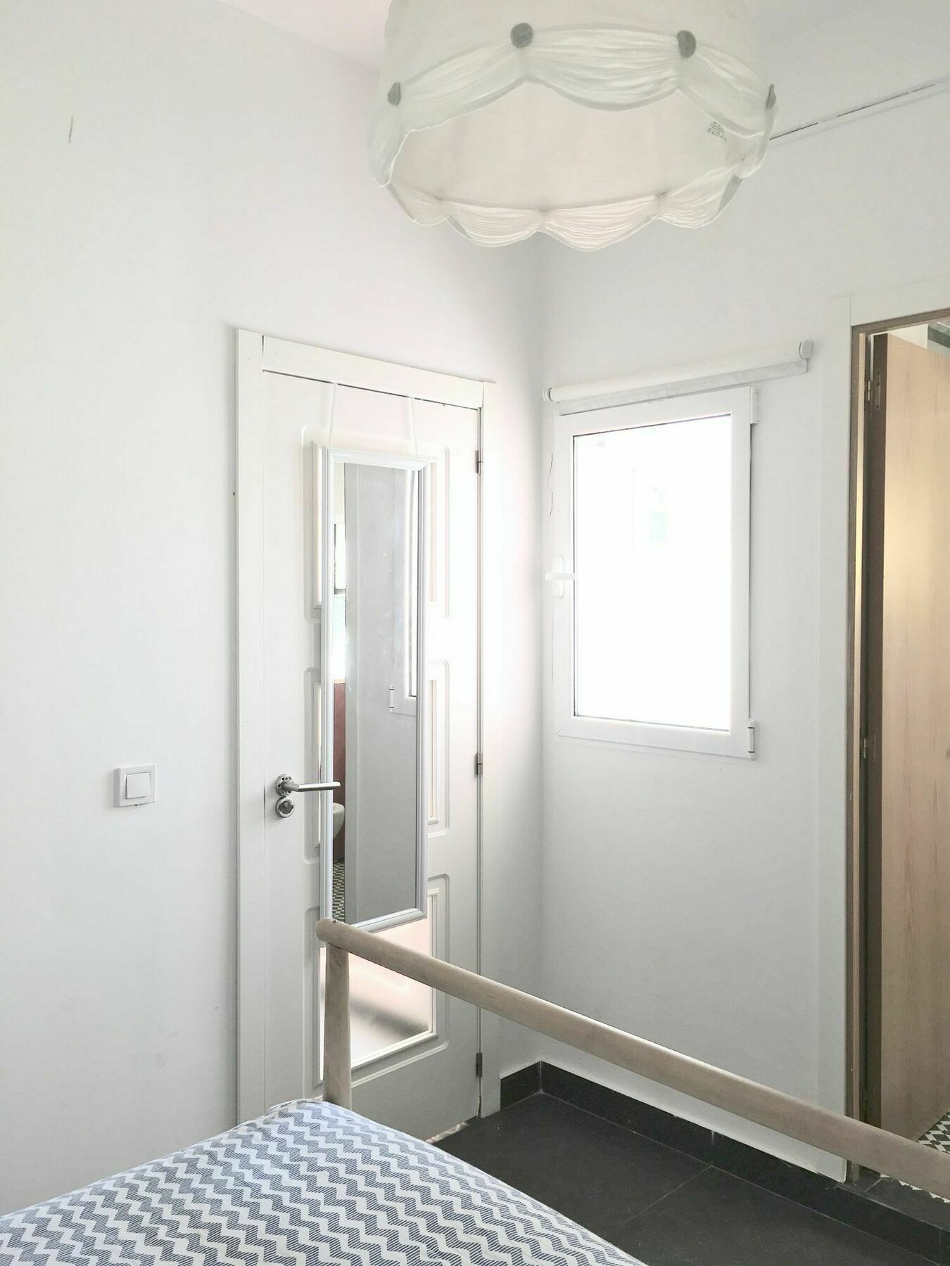 Oyo Ruzafa Guesthouse Valencia Luaran gambar