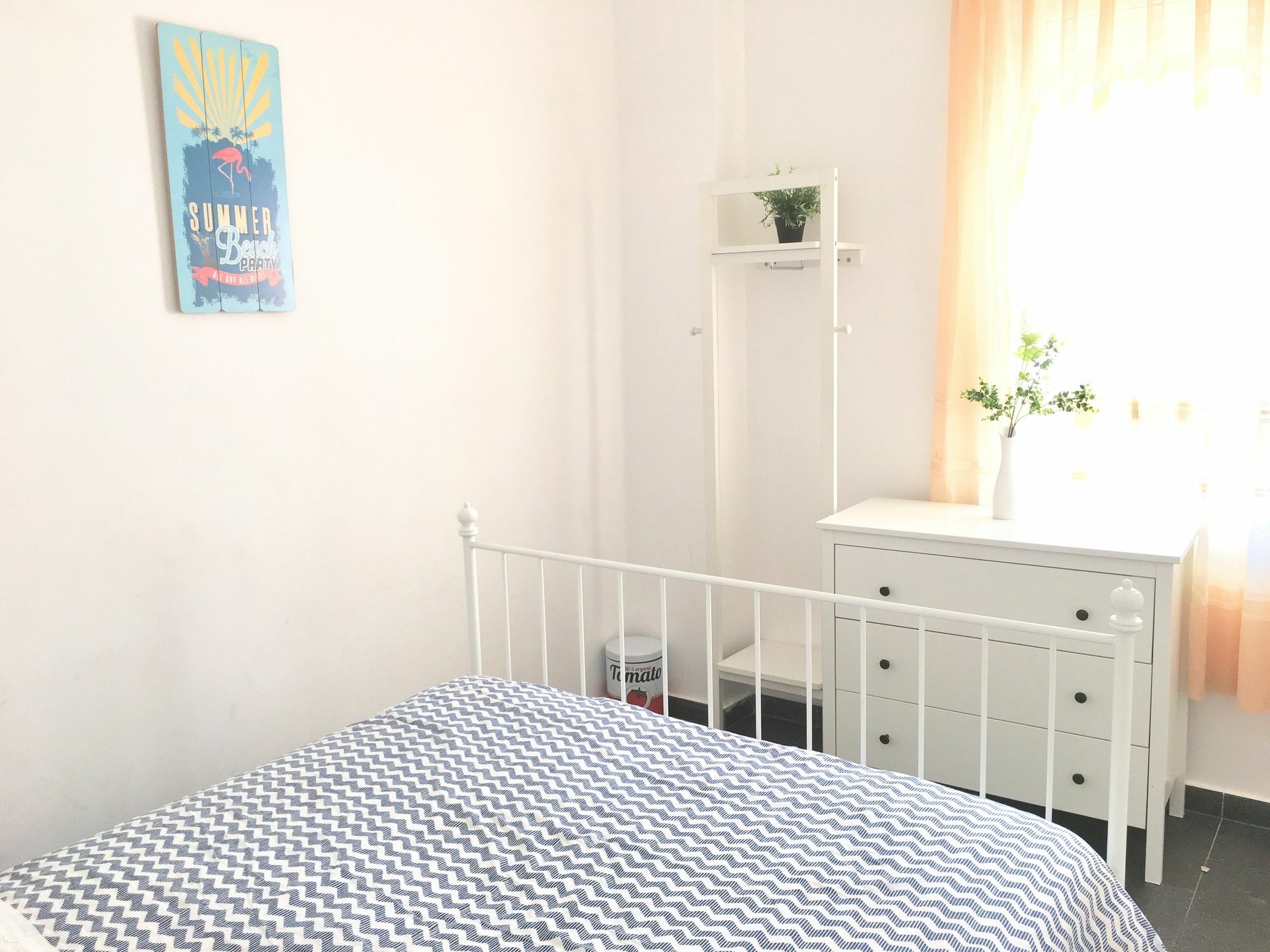Oyo Ruzafa Guesthouse Valencia Luaran gambar
