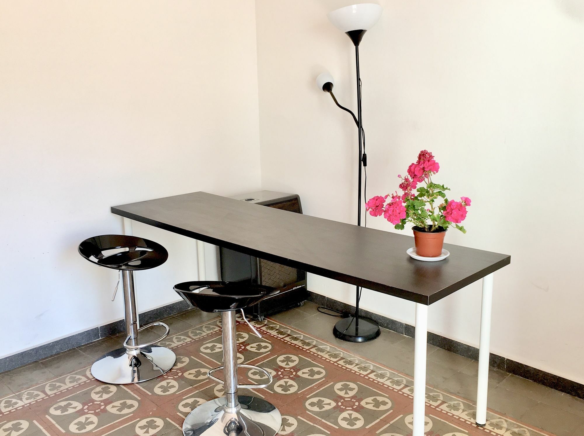 Oyo Ruzafa Guesthouse Valencia Luaran gambar